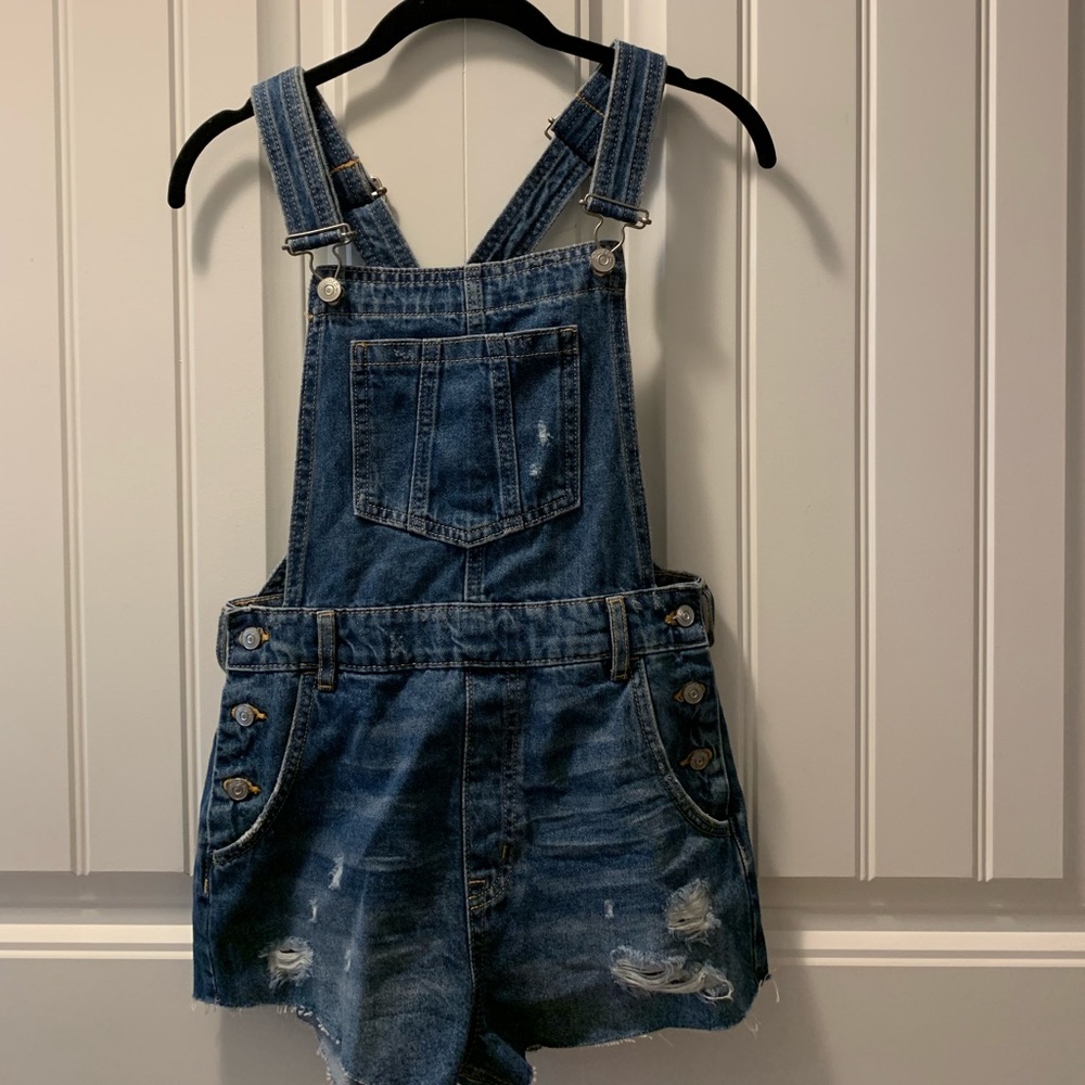 overall shorts